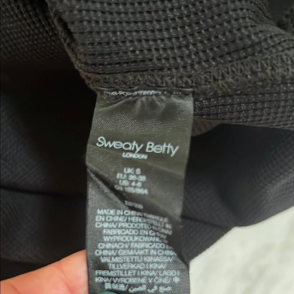 Halle Berry for Sweaty Betty Black Fitted Buttoned Bodysuit - Picture 7 of 8